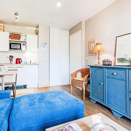 Le Clos Mathilde-18 By Interhome كابورغ
